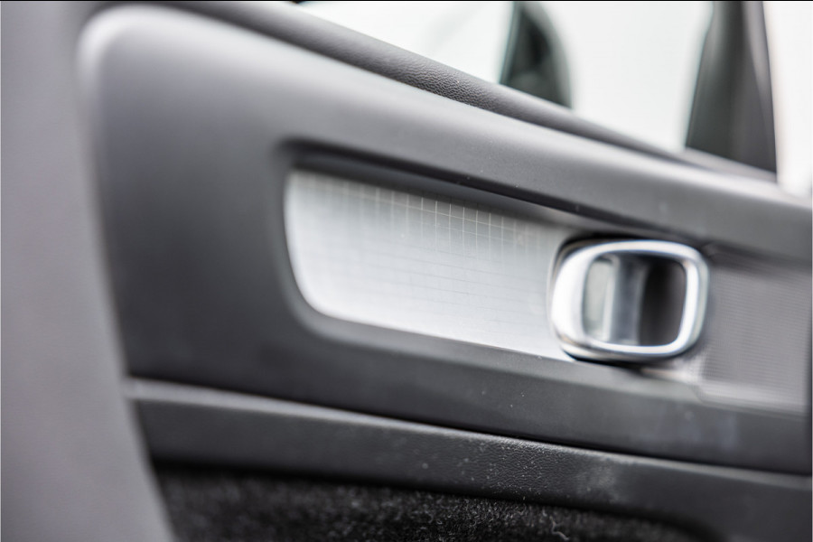 Volvo XC40 1.5 T4 Recharge Inscription Expression Carplay / Android Auto / Climate Control /