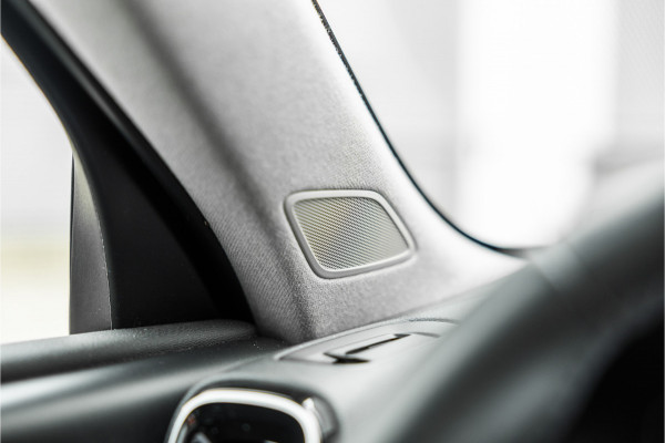 Volvo XC40 1.5 T4 Recharge Inscription Expression Carplay / Android Auto / Climate Control /