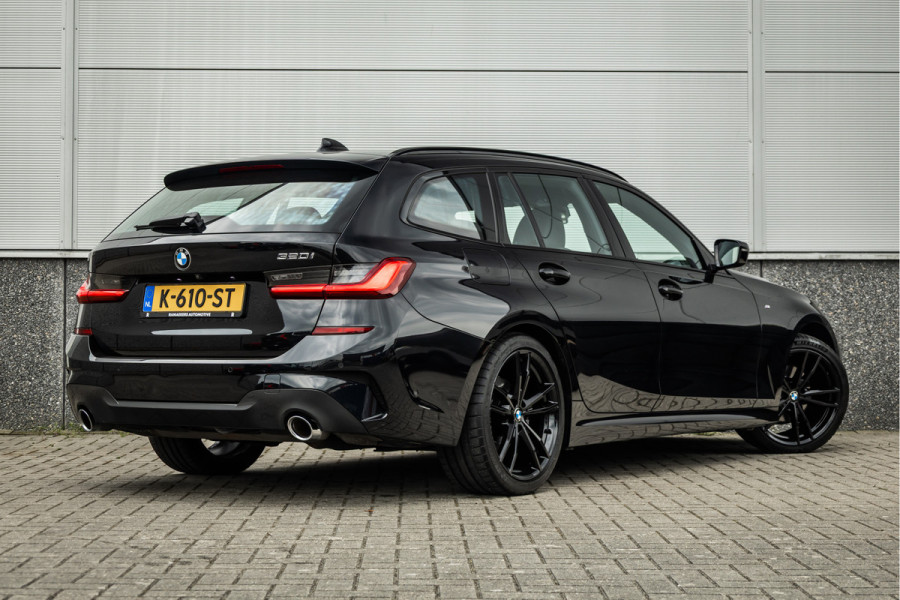 BMW 3 Serie Touring 320i M Sport High Ex Camera / HiFi / Trekhaak / 19inch /