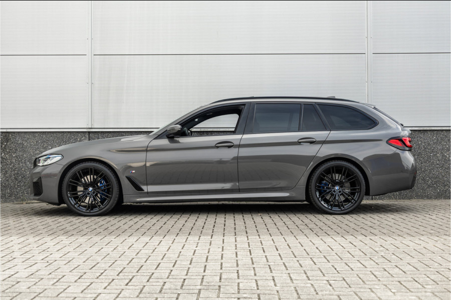 BMW 5 Serie Touring 530i High Executive M-Sport 20inch / Bernina Grau / Pano / Camera / Laser
