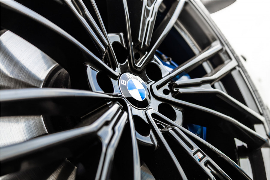 BMW 5 Serie Touring 530i High Executive M-Sport 20inch / Bernina Grau / Pano / Camera / Laser