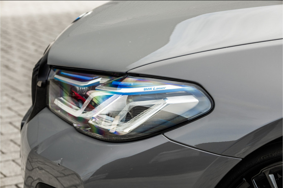BMW 5 Serie Touring 530i High Executive M-Sport 20inch / Bernina Grau / Pano / Camera / Laser