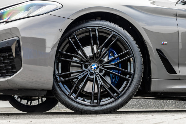 BMW 5 Serie Touring 530i High Executive M-Sport 20inch / Bernina Grau / Pano / Camera / Laser