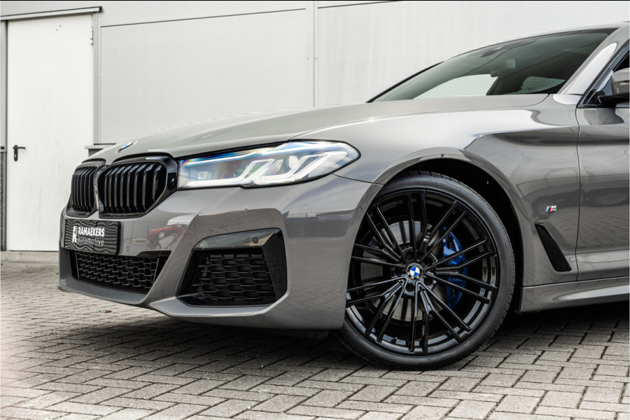 BMW 5 Serie Touring 530i High Executive M-Sport 20inch / Bernina Grau / Pano / Camera / Laser
