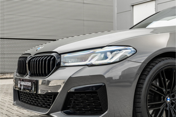 BMW 5 Serie Touring 530i High Executive M-Sport 20inch / Bernina Grau / Pano / Camera / Laser