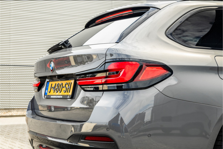 BMW 5 Serie Touring 530i High Executive M-Sport 20inch / Bernina Grau / Pano / Camera / Laser