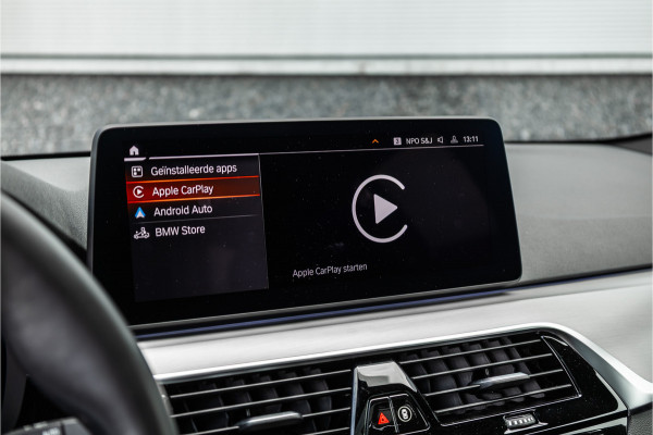 BMW 5 Serie Touring 530i High Executive M-Sport 20inch / Bernina Grau / Pano / Camera / Laser