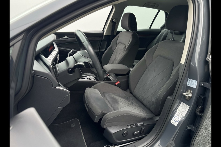 Volkswagen Golf 204PK eHybrid [PHEV] STYLE NAVI/ELEK. STOEL/STUURW. VERW.