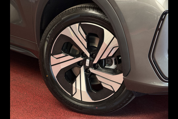GEELY E5 Max+ 68 kWh | 475KM Bereik Speciaal Wit Leer Topuitvoering | Panoramadak | Elektr. Achterklep | 360° Camera | 8 Jaar Garantie Geely Wijchen