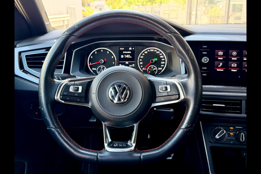 Volkswagen Polo 2.0 TSI GTI Schuifdak | Carplay | Keyless