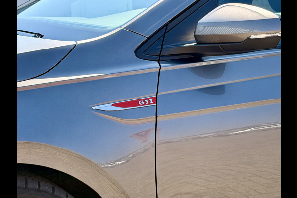 Volkswagen Polo 2.0 TSI GTI Schuifdak | Carplay | Keyless