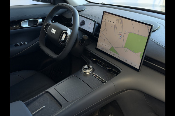 GEELY E5 Pro+ 68KW | Geventileerde & Verwarmde Stoelen | Moss Green | Warmtepomp | 360° Camera | 475 km WLTP