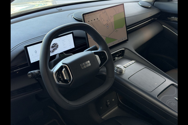 GEELY E5 Pro+ 68 kWh | 475 km WLTP | Moonlight Silver 8 Jaar Garantie | 360° Camera | Warmtepomp | Leder | Blind Spot