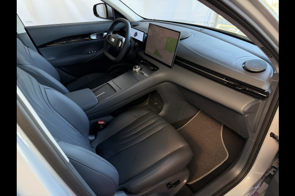 GEELY E5 Pro+ 68 kWh | 475 km WLTP | Moonlight Silver 8 Jaar Garantie | 360° Camera | Warmtepomp | Leder | Blind Spot