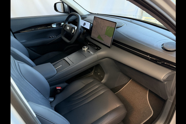 GEELY E5 Pro+ 68 kWh | 475 km WLTP | Moonlight Silver 8 Jaar Garantie | 360° Camera | Warmtepomp | Leder | Blind Spot