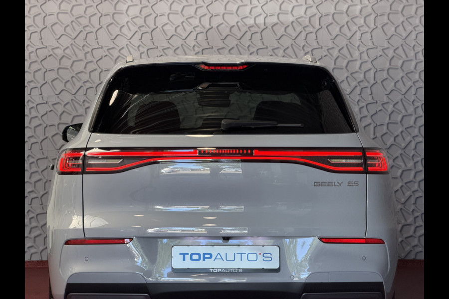 GEELY E5 Pro+ 68 kWh | 475 km WLTP | Moonlight Silver 8 Jaar Garantie | 360° Camera | Warmtepomp | Leder | Blind Spot