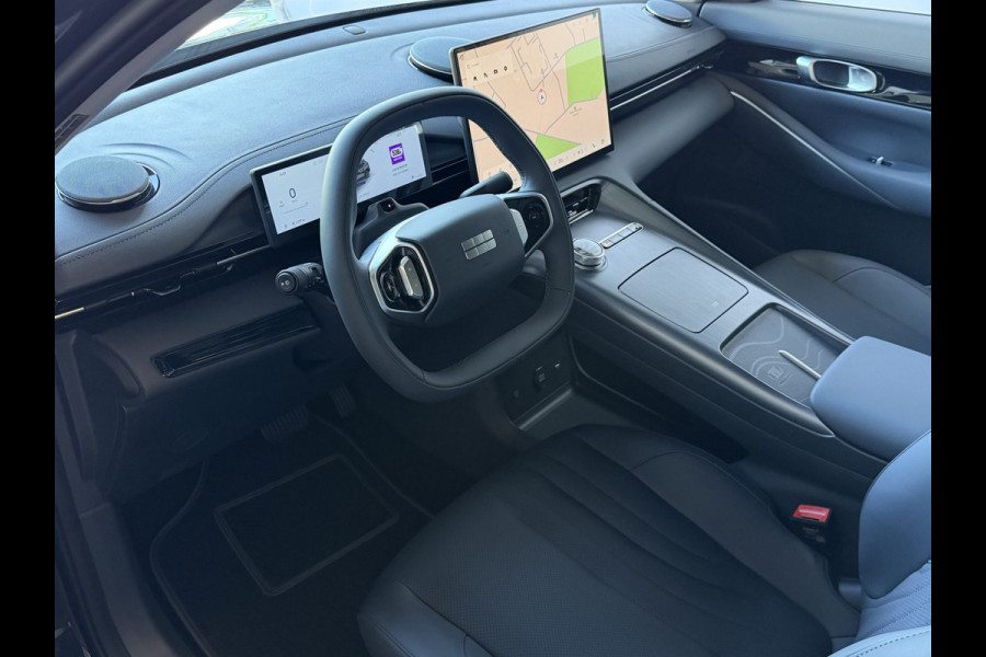 GEELY E5 Pro+ 68 kWh | LONG RANGE 450 Km wltp | 8 Jaar Garantie | 19'' LMV Verwarmde & Gekoelde Stoelen | 360° View | Warmtepomp | Leder