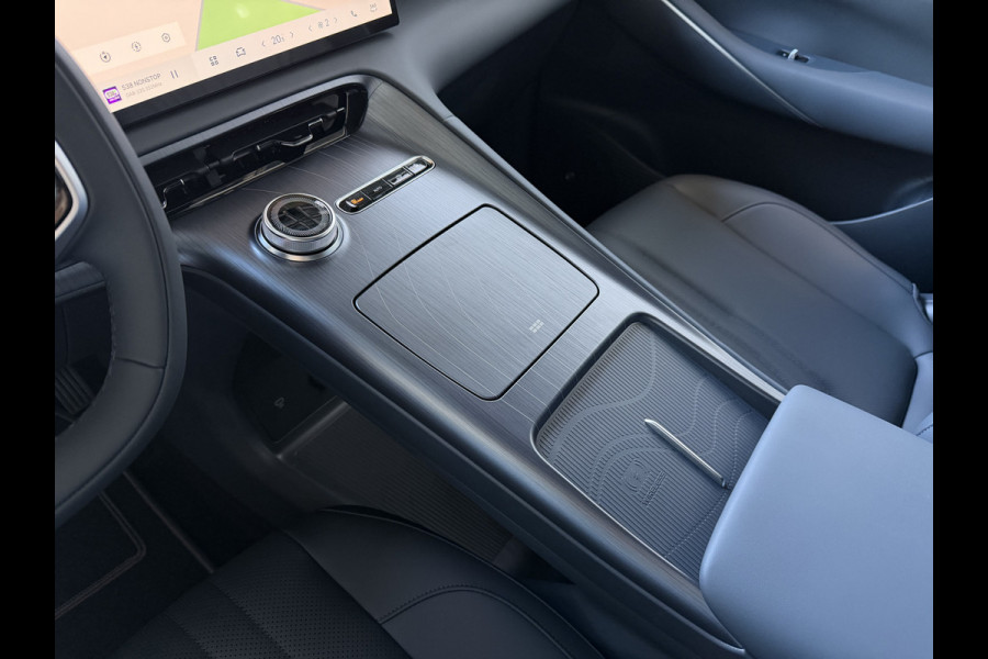 GEELY E5 Pro+ 68 kWh | LONG RANGE 450 Km wltp | 8 Jaar Garantie | 19'' LMV Verwarmde & Gekoelde Stoelen | 360° View | Warmtepomp | Leder