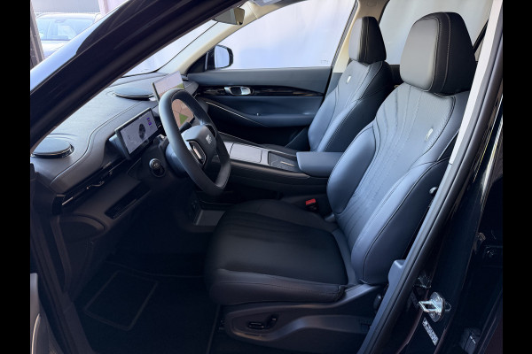 GEELY E5 Pro+ 68 kWh | LONG RANGE 450 Km wltp | 8 Jaar Garantie | 19'' LMV Verwarmde & Gekoelde Stoelen | 360° View | Warmtepomp | Leder