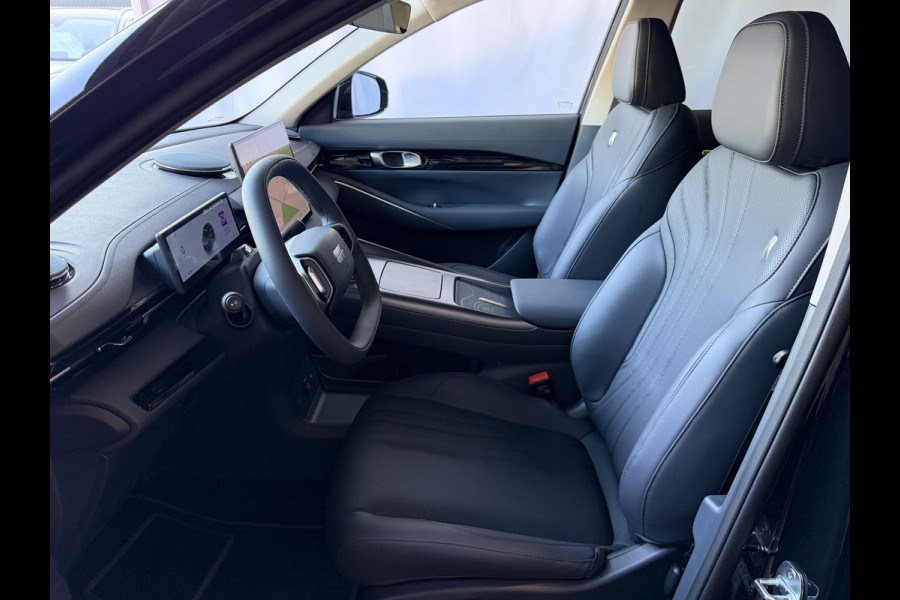 GEELY E5 Pro+ 68 kWh | LONG RANGE 450 Km wltp | 8 Jaar Garantie | 19'' LMV Verwarmde & Gekoelde Stoelen | 360° View | Warmtepomp | Leder