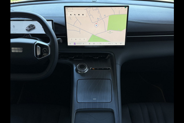 GEELY E5 Pro+ 68 kWh | LONG RANGE 450 Km wltp | 8 Jaar Garantie | 19'' LMV Verwarmde & Gekoelde Stoelen | 360° View | Warmtepomp | Leder