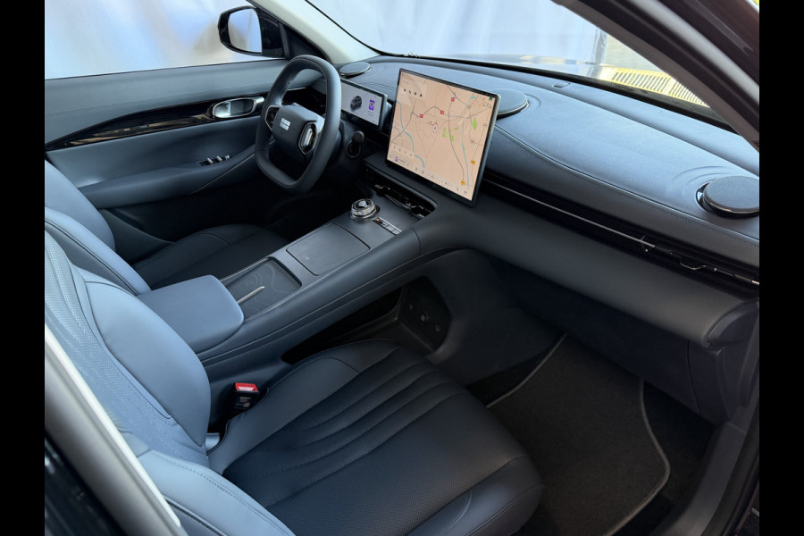 GEELY E5 Pro+ 68 kWh | LONG RANGE 450 Km wltp | 8 Jaar Garantie | 19'' LMV Verwarmde & Gekoelde Stoelen | 360° View | Warmtepomp | Leder
