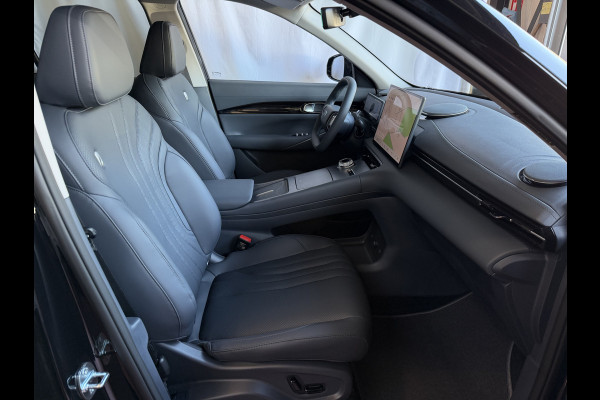 GEELY E5 Pro+ 68 kWh | LONG RANGE 450 Km wltp | 8 Jaar Garantie | 19'' LMV Verwarmde & Gekoelde Stoelen | 360° View | Warmtepomp | Leder