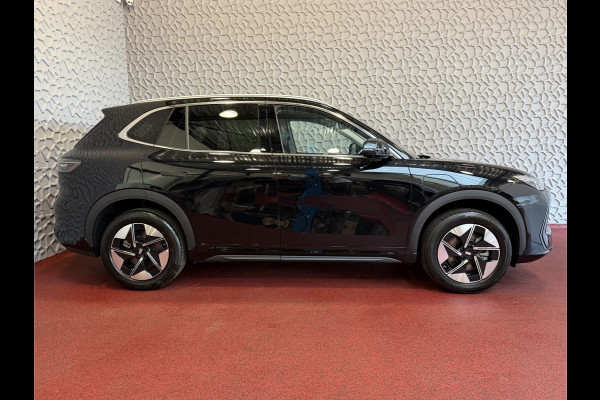 GEELY E5 Pro+ 68 kWh | LONG RANGE 450 Km wltp | 8 Jaar Garantie | 19'' LMV Verwarmde & Gekoelde Stoelen | 360° View | Warmtepomp | Leder