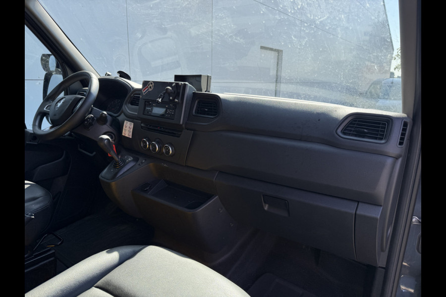 Renault Master Plancher T35 2.3 DCI 150PK Lowliner Bakwagen Airco Cruise Control Camera Foodtruck Meubelbak Paardenwagen