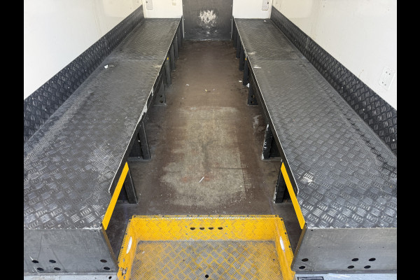 Renault Master Plancher T35 2.3 DCI 150PK Lowliner Bakwagen Airco Cruise Control Camera Foodtruck Meubelbak Paardenwagen