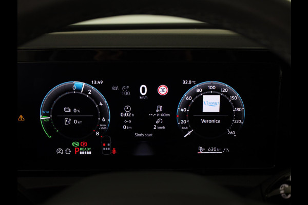 Volkswagen Tiguan 1.5 eHybrid R-Line Edition 272 pk Automaat (DSG) | Verlengde garantie | Navigatie | Panoramadak | Trekhaak (wegklapbaar) | Rondomzicht camera | Lederen bekleding |Stoelverwarming/ventilatie | R-Line |
