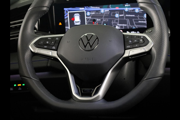 Volkswagen Tiguan 1.5 eHybrid R-Line Edition 272 pk Automaat (DSG) | Verlengde garantie | Navigatie | Panoramadak | Trekhaak (wegklapbaar) | Rondomzicht camera | Lederen bekleding |Stoelverwarming/ventilatie | R-Line |