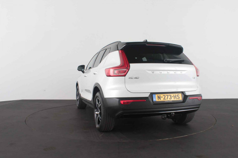 Volvo XC40 1.5 T3 R-Design > Trekhaak/H&K/Zwart dak/Winterpakket pro...
