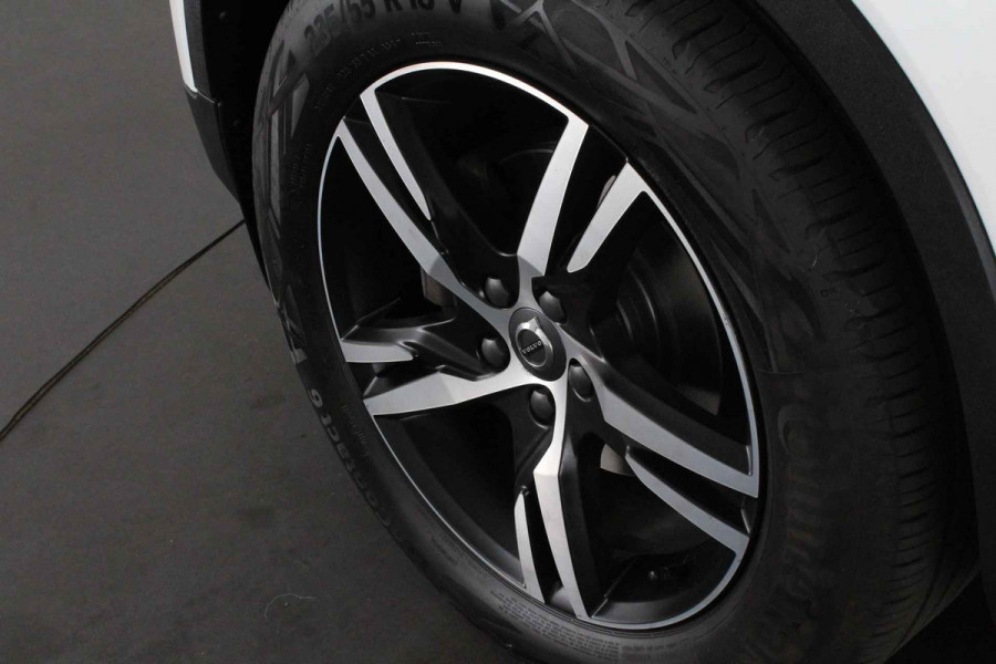 Volvo XC40 1.5 T3 R-Design > Trekhaak/H&K/Zwart dak/Winterpakket pro...