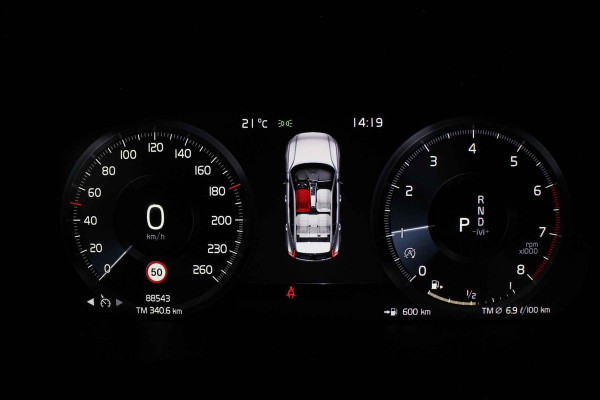 Volvo XC40 1.5 T3 R-Design > Trekhaak/H&K/Zwart dak/Winterpakket pro...