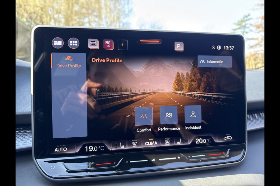 CUPRA Terramar 1.5 TSIe 150PK DSG BUSINESS HEAD-UP/NAVI/CAMERA/LEDER/MATRIX