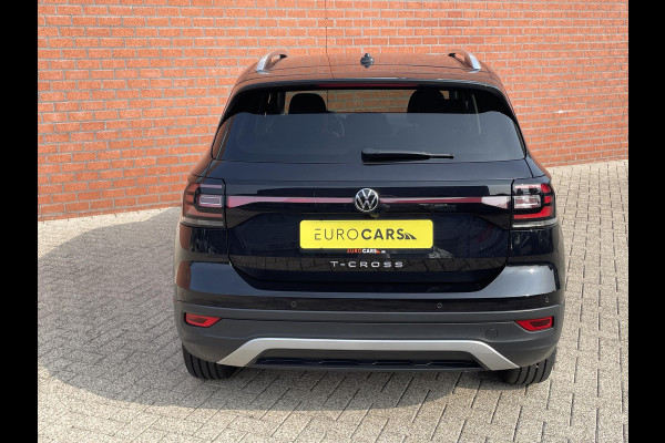 Volkswagen T-Cross 1.0 TSI 110pk DSG Style Navigatie Apple Carplay / Android Auto Camera Parkeer sensoren Dab Winterpakket Digitale Cockpit
