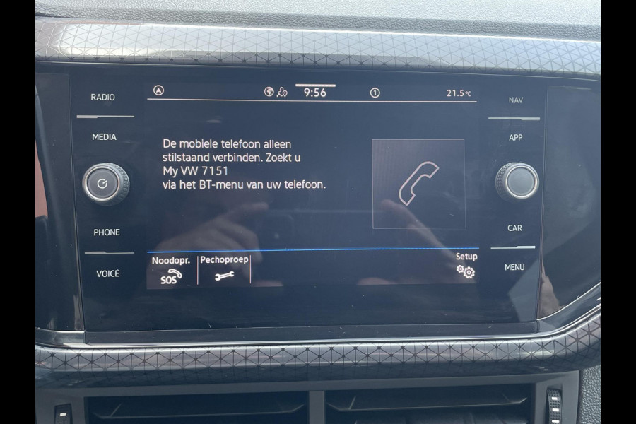 Volkswagen T-Cross 1.0 TSI 110pk DSG Style Navigatie Apple Carplay / Android Auto Camera Parkeer sensoren Dab Winterpakket Digitale Cockpit
