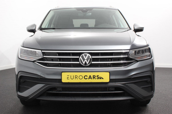 Volkswagen Tiguan Allspace 1.5 TSI 150pk DSG Move 7p. Navigatie Apple Carplay/Android Auto Wireless Trekhaak Parkeersensoren Camera Adaptive Cruise Control Stoel-en stuurverwarming Climate Control