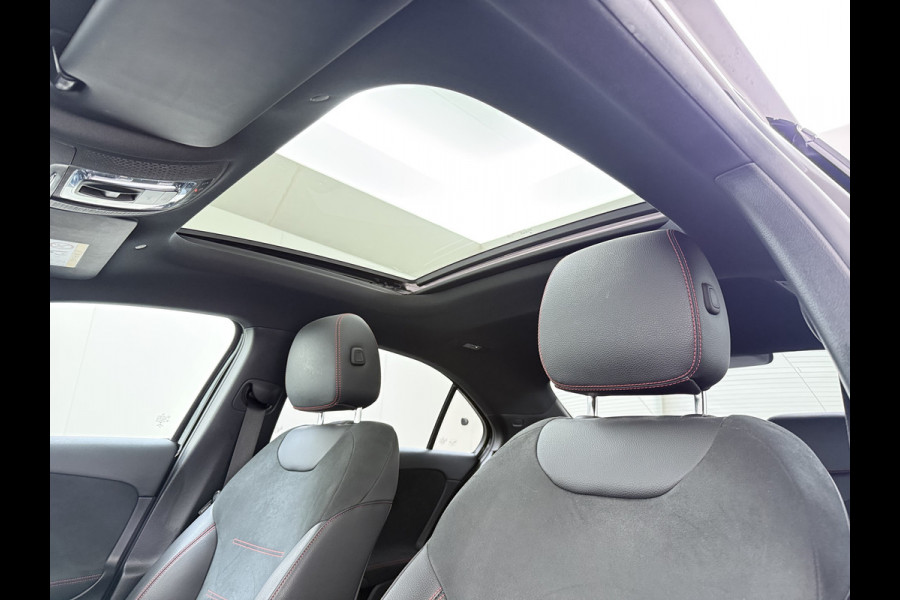 Mercedes-Benz A-Klasse 200 164PK AUT-7 AMG Pano-Dak Trekhaak Adap.Cruise Camera Navi Elek.Stoelen+Memory+Verwarmd Apple Carplay Android Rijassistentiepakket Business Plus-pakket Pdc Privacy Glas DAB Bluetooth Lmv Isofix Apps 1.600KG Trekgewicht Origineel Nederlandse Auto