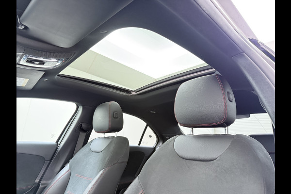 Mercedes-Benz A-Klasse 200 164PK AUT-7 AMG Pano-Dak Trekhaak Adap.Cruise Camera Navi Elek.Stoelen+Memory+Verwarmd Apple Carplay Android Rijassistentiepakket Business Plus-pakket Pdc Privacy Glas DAB Bluetooth Lmv Isofix Apps 1.600KG Trekgewicht Origineel Nederlandse Auto