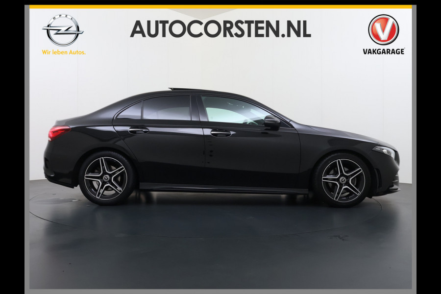 Mercedes-Benz A-Klasse 200 164PK AUT-7 AMG Pano-Dak Trekhaak Adap.Cruise Camera Navi Elek.Stoelen+Memory+Verwarmd Apple Carplay Android Rijassistentiepakket Business Plus-pakket Pdc Privacy Glas DAB Bluetooth Lmv Isofix Apps 1.600KG Trekgewicht Origineel Nederlandse Auto
