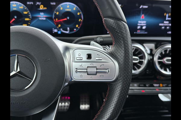 Mercedes-Benz A-Klasse 200 164PK AUT-7 AMG Pano-Dak Trekhaak Adap.Cruise Camera Navi Elek.Stoelen+Memory+Verwarmd Apple Carplay Android Rijassistentiepakket Business Plus-pakket Pdc Privacy Glas DAB Bluetooth Lmv Isofix Apps 1.600KG Trekgewicht Origineel Nederlandse Auto