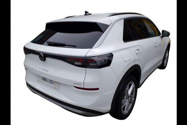 Volkswagen T-Roc 1.5 eTsi Style/ 29-12-2030 garantie/ Stoelverwarming/ Achterruit rijcamera/ Naviagatie