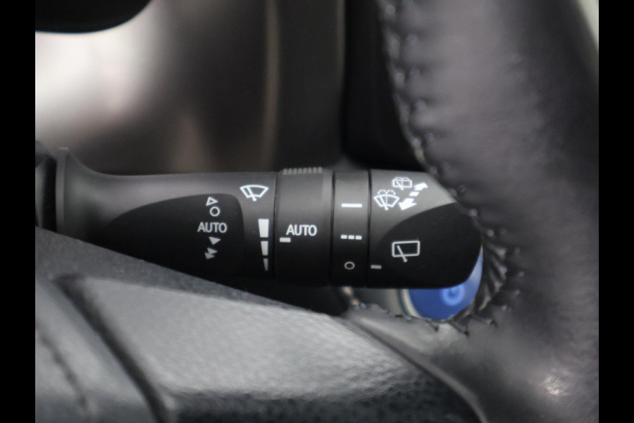 Toyota RAV4 2.5 HYBRID DYNAMIC SPORT GARANTIE 10-2028 ACHTERUITRIJ CAMERA . ADAPTIEVE CRUISE CONTROL . PARKEERSENSOREN VOOR & ACHTER .