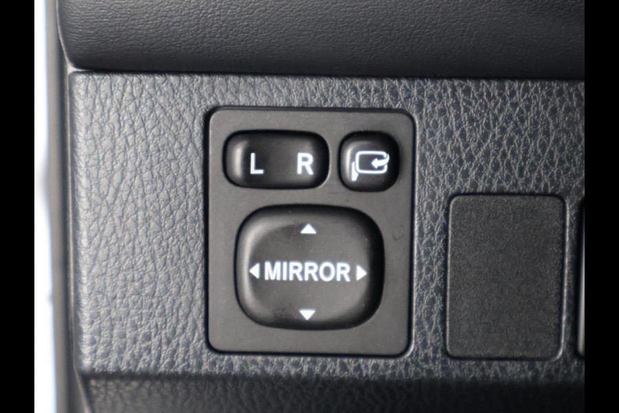 Toyota RAV4 2.5 HYBRID DYNAMIC SPORT GARANTIE 10-2028 ACHTERUITRIJ CAMERA . ADAPTIEVE CRUISE CONTROL . PARKEERSENSOREN VOOR & ACHTER .