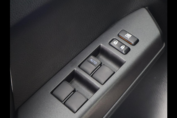 Toyota RAV4 2.5 HYBRID DYNAMIC SPORT GARANTIE 10-2028 ACHTERUITRIJ CAMERA . ADAPTIEVE CRUISE CONTROL . PARKEERSENSOREN VOOR & ACHTER .