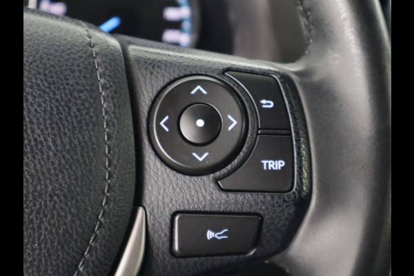 Toyota RAV4 2.5 HYBRID DYNAMIC SPORT GARANTIE 10-2028 ACHTERUITRIJ CAMERA . ADAPTIEVE CRUISE CONTROL . PARKEERSENSOREN VOOR & ACHTER .