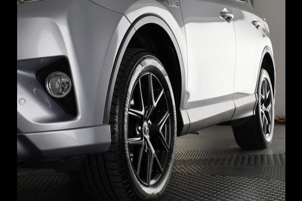 Toyota RAV4 2.5 HYBRID DYNAMIC SPORT GARANTIE 10-2028 ACHTERUITRIJ CAMERA . ADAPTIEVE CRUISE CONTROL . PARKEERSENSOREN VOOR & ACHTER .