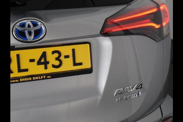 Toyota RAV4 2.5 HYBRID DYNAMIC SPORT GARANTIE 10-2028 ACHTERUITRIJ CAMERA . ADAPTIEVE CRUISE CONTROL . PARKEERSENSOREN VOOR & ACHTER .